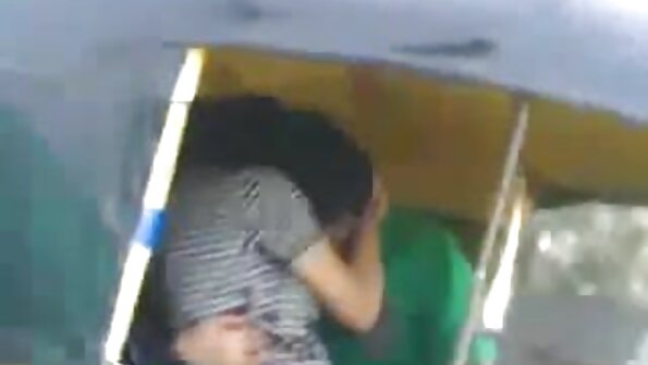 สาวสง่างาม fucks ดู คลิป วีดีโอ หนัง โป๊ ในการหล่อโป๊ส่วนตัว